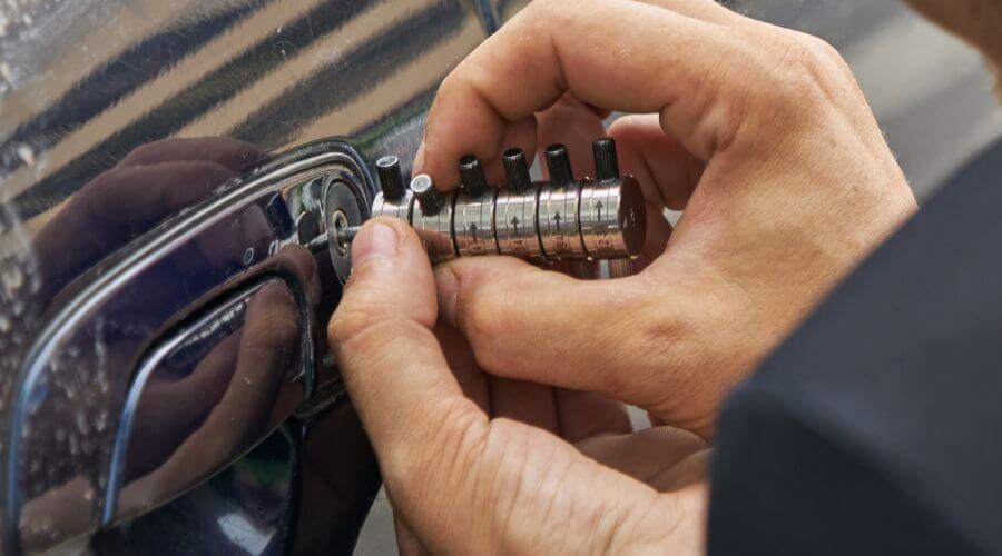 Professional residential roofers in Williamstown, KY